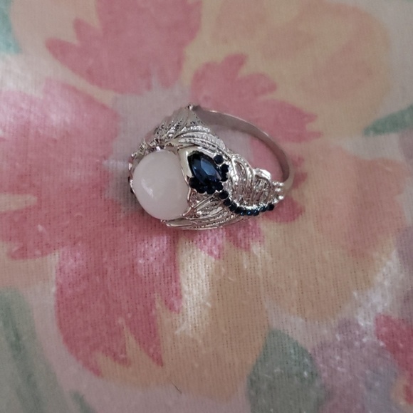 💣4/$10    💣"U-N-I-Q-U-E" RING💣 - Picture 4 of 4